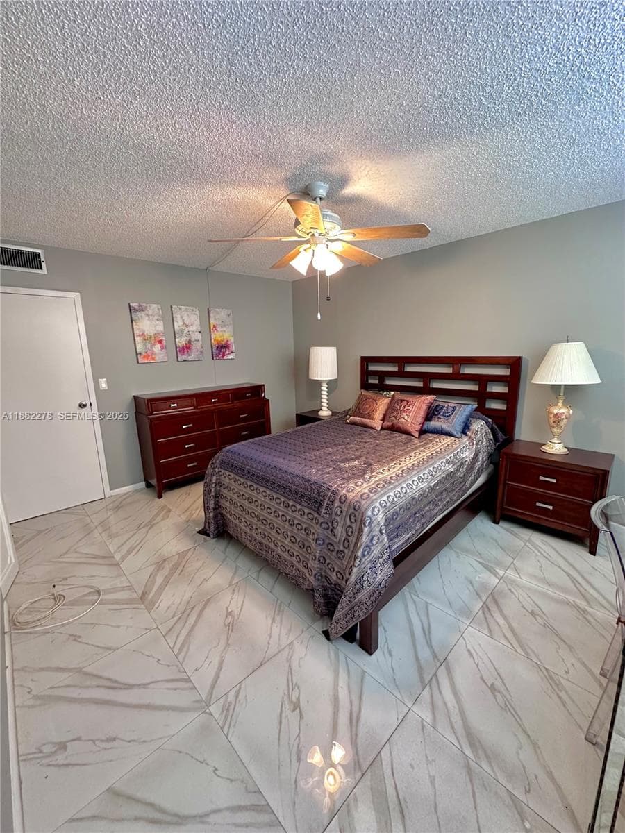2800 Somerset Dr # 403J, Lauderdale Lakes FL 33311 photo 2
