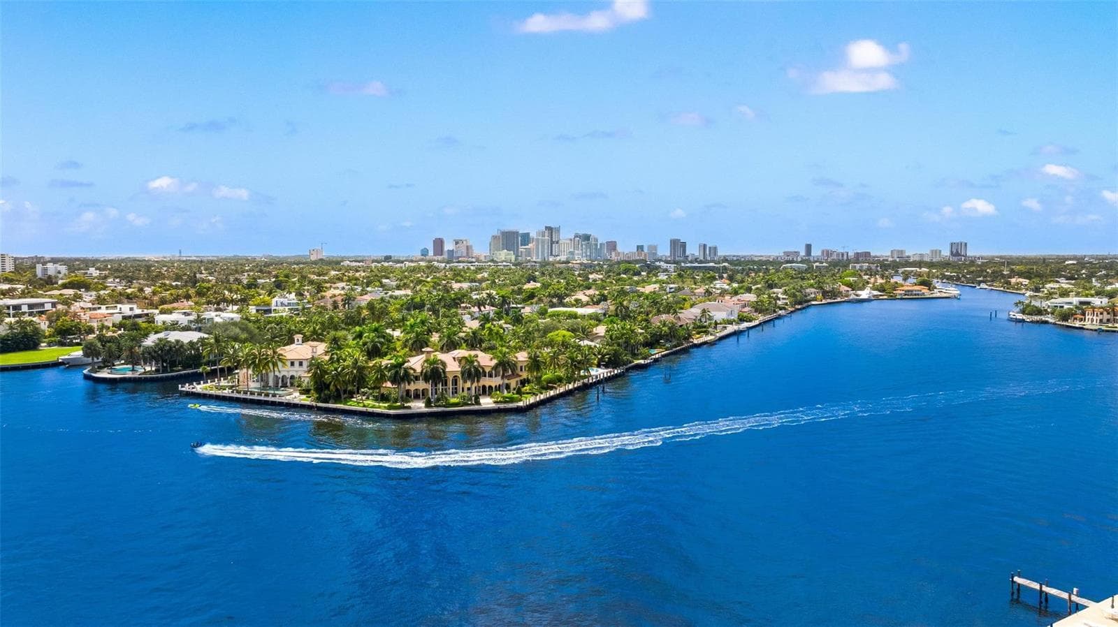 2701 Aqua Vista Boulevard, Fort Lauderdale FL 33301 photo 2