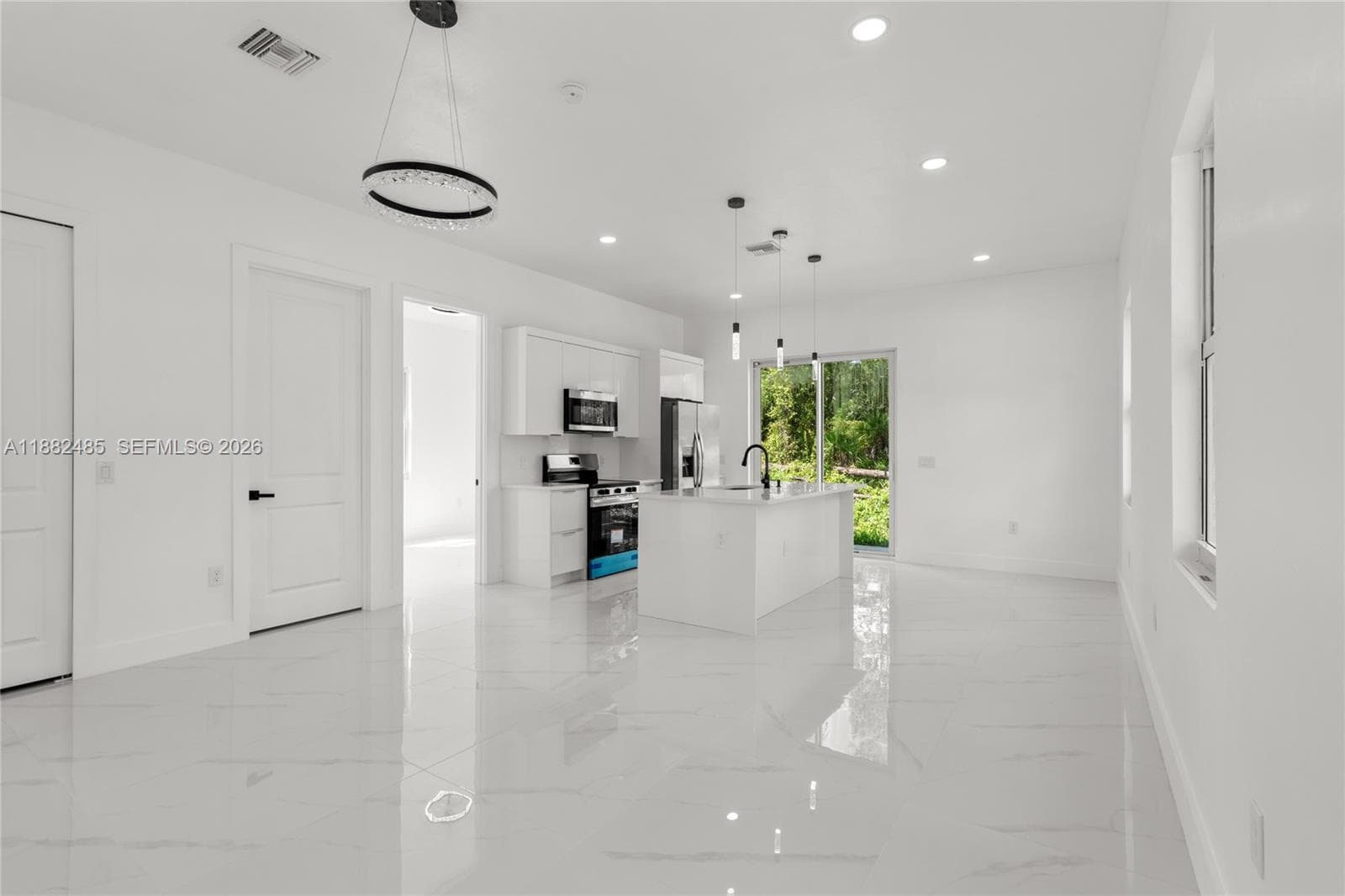 936 Anthony E, Lehigh Acres FL 33974 photo 3