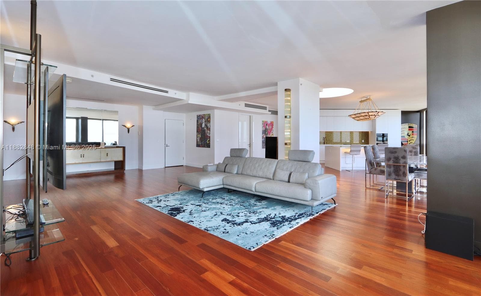 1000 Island Blvd, Aventura FL 33160 photo 3