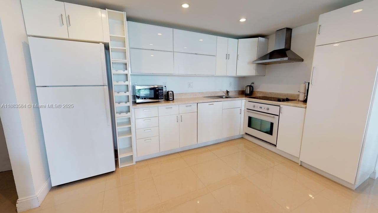 19370 Collins Ave # 620, Sunny Isles Beach FL 33160 photo 3