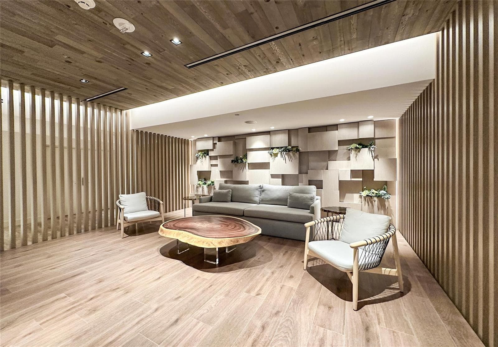 2301 Collins Avenue # 1015, Miami Beach, FL 33139 photo 4