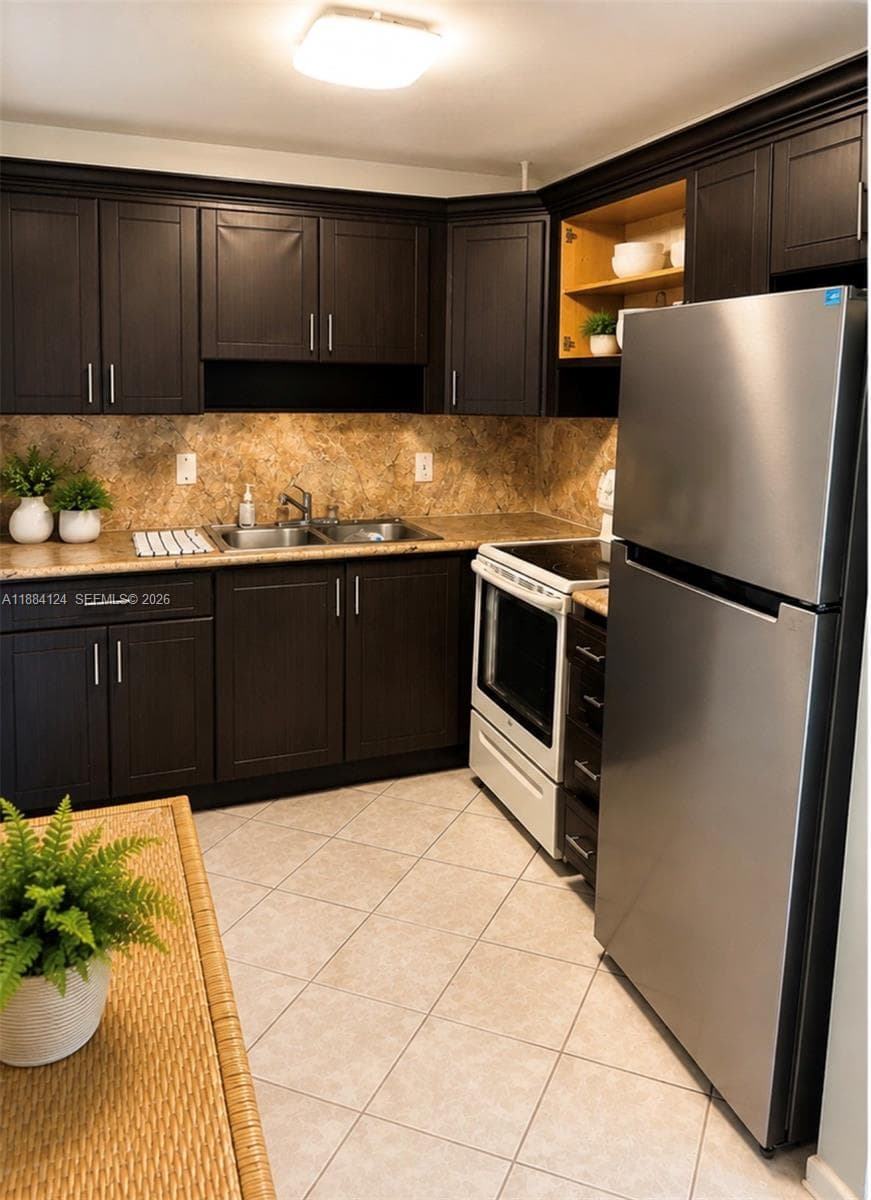 182 Markham I # 182, Deerfield Beach FL 33442 photo 3