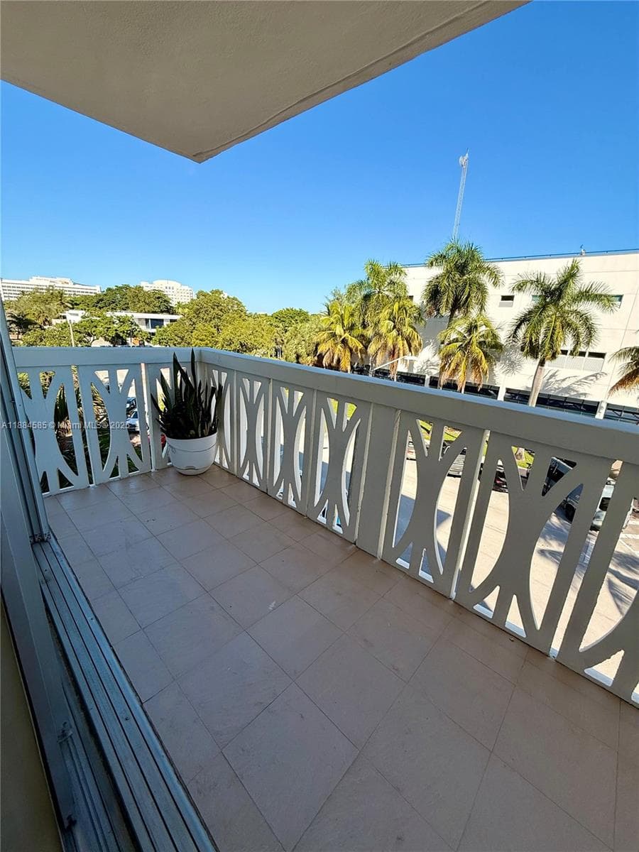 4142 N Jefferson Ave # 4D, Miami Beach FL 33140 photo 2