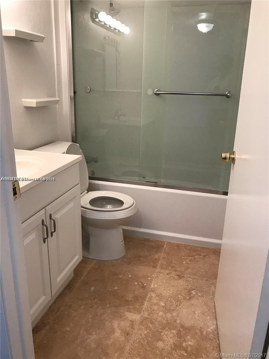 10288 NW 9th St Cir # 205, Miami FL 33172