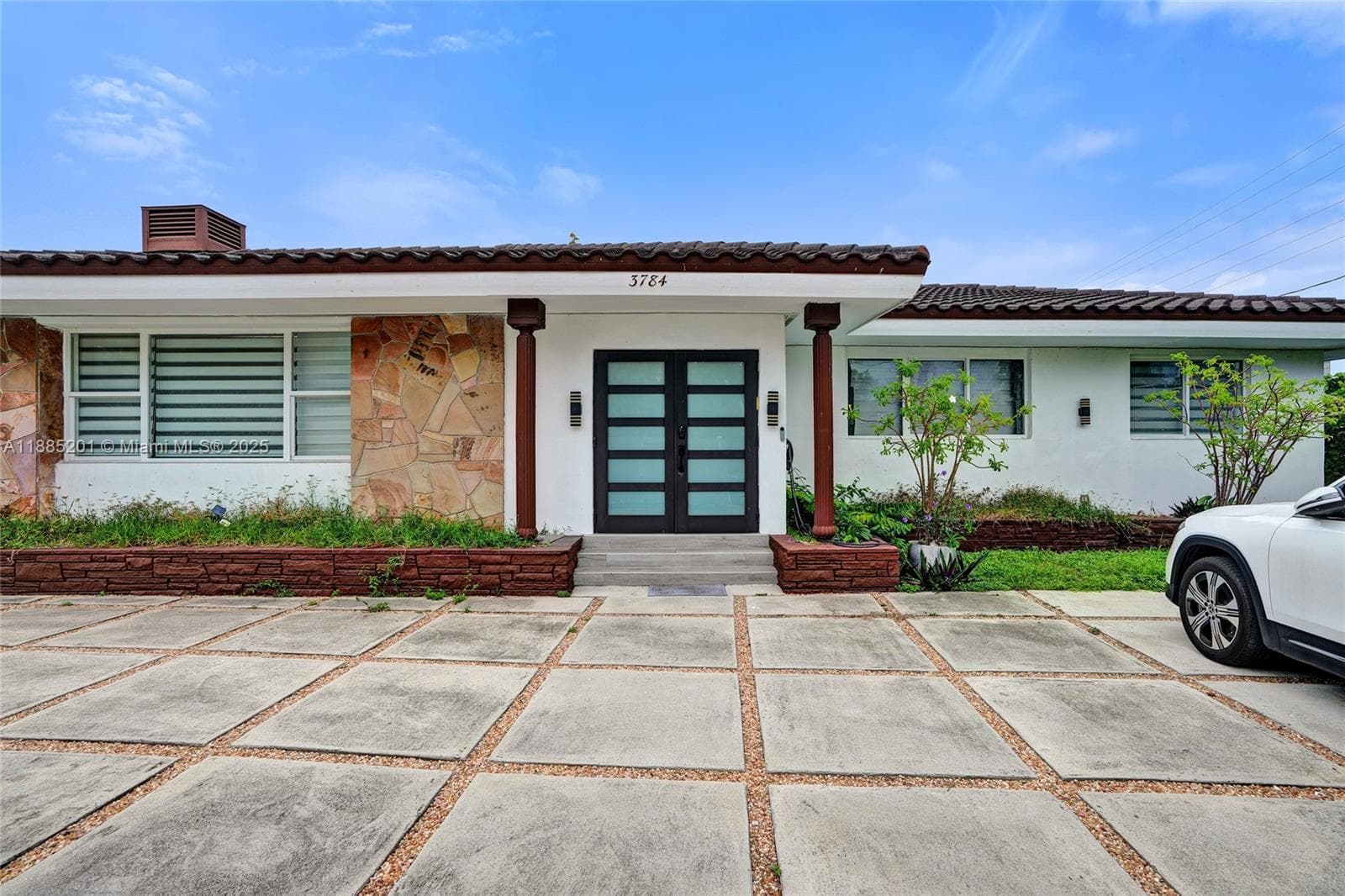 3784 Sheridan Ave, Miami Beach FL 33140