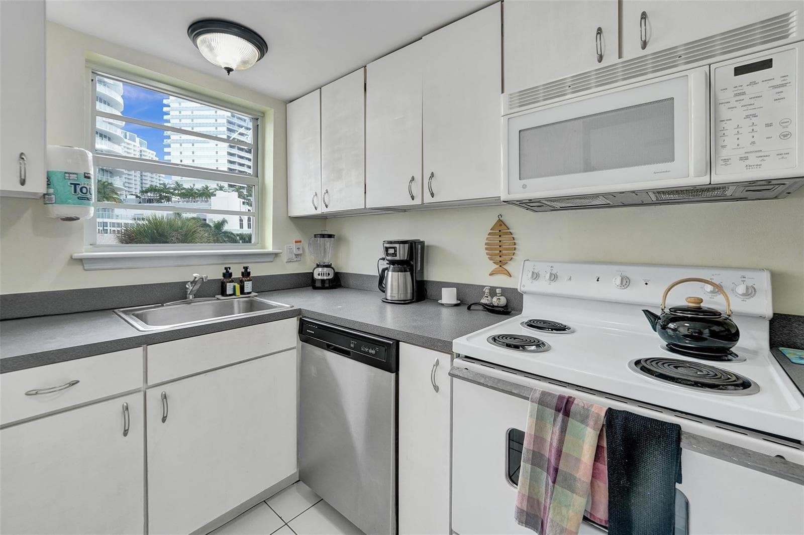 341 N Birch Road # 316, Fort Lauderdale, FL 33304 photo 5
