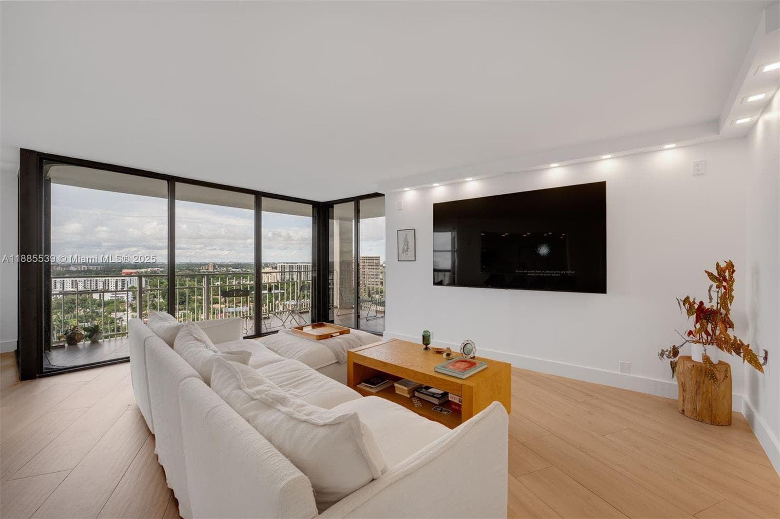 4000 Towerside Ter # 2211, Miami FL 33138 photo 2