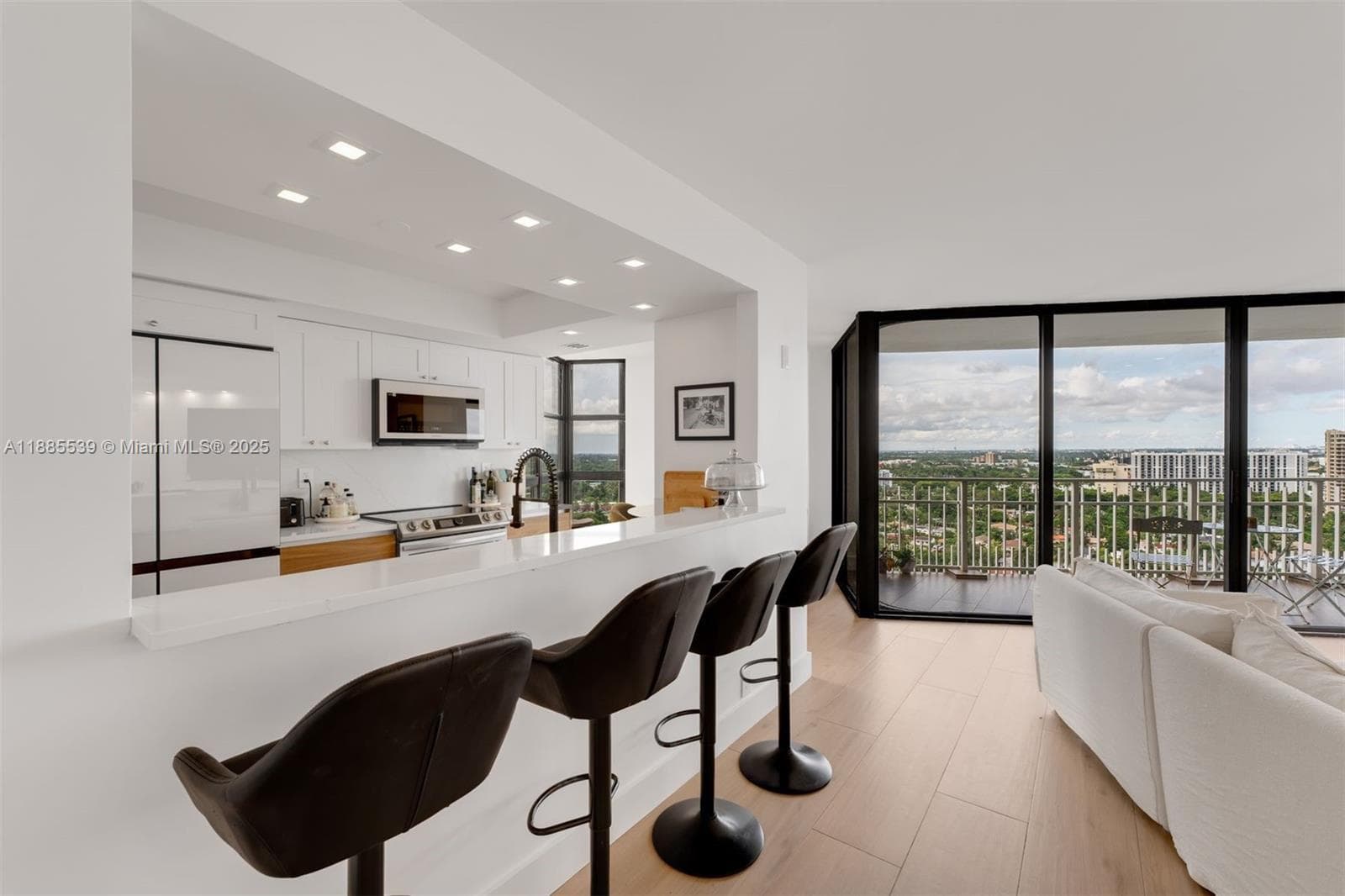 4000 Towerside Ter # 2211, Miami FL 33138 photo 5