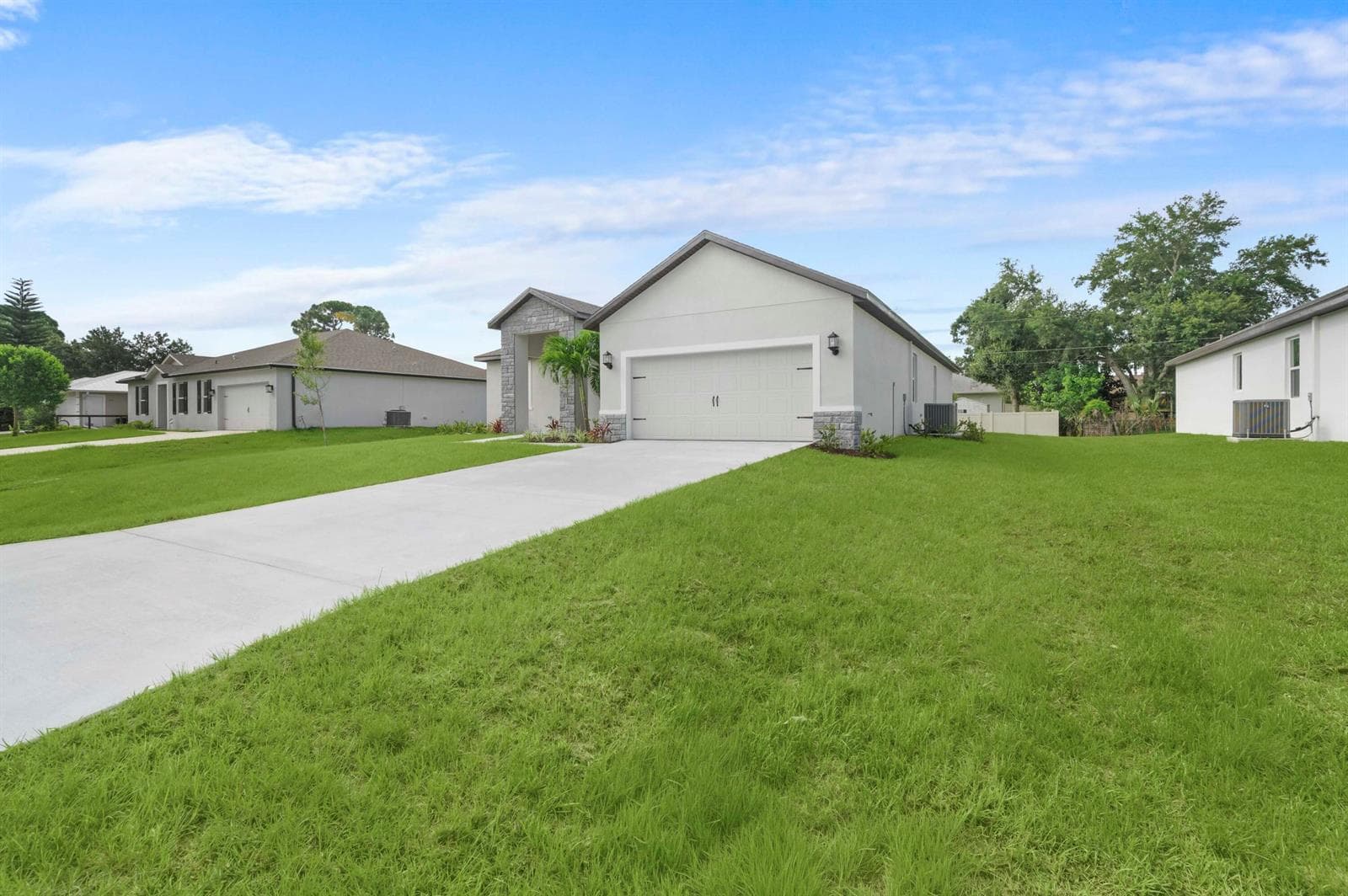 1526 SW Nervia Avenue, Port St. Lucie FL 34953 photo 3