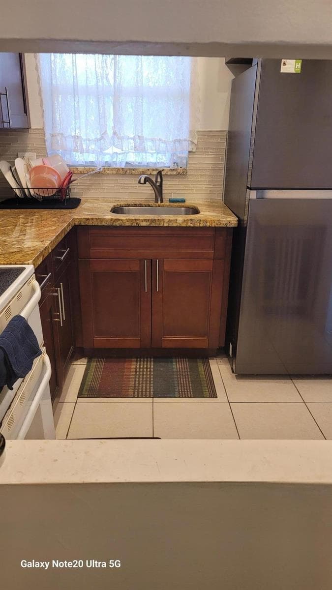 8060 N Sunrise Lakes Drive # 305, Sunrise FL 33322 photo 4