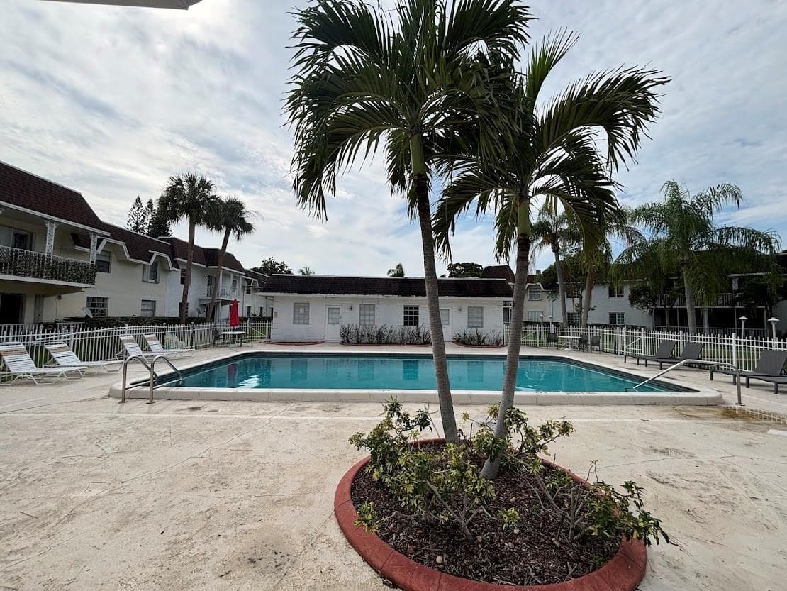 700 SE 2nd Avenue # 409, Deerfield Beach FL 33441 photo 3