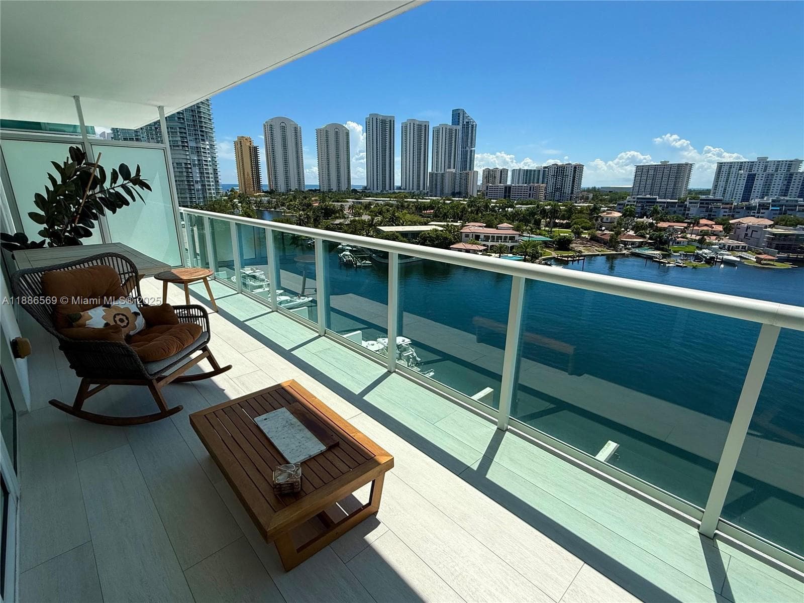 400 Sunny Isles Blvd # 916, Sunny Isles Beach FL 33160