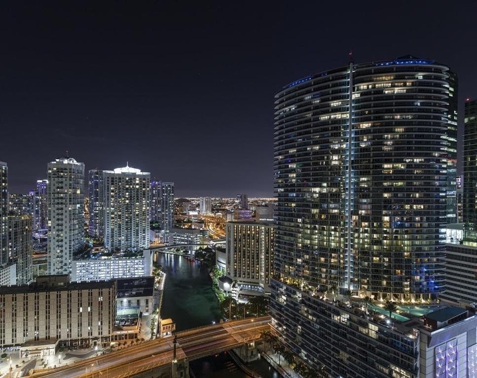 465 Brickell Avenue # 2706, Miami FL 33131 photo 5