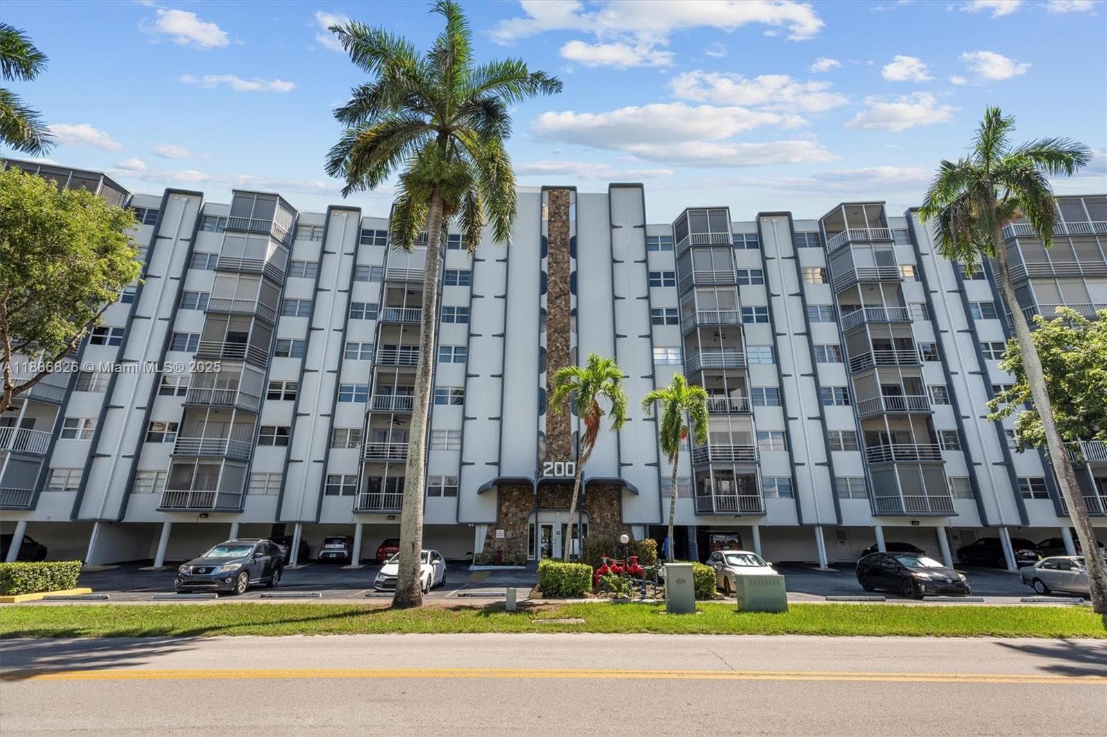 200 Diplomat Pkwy # 825, Hallandale Beach FL 33009 photo 2
