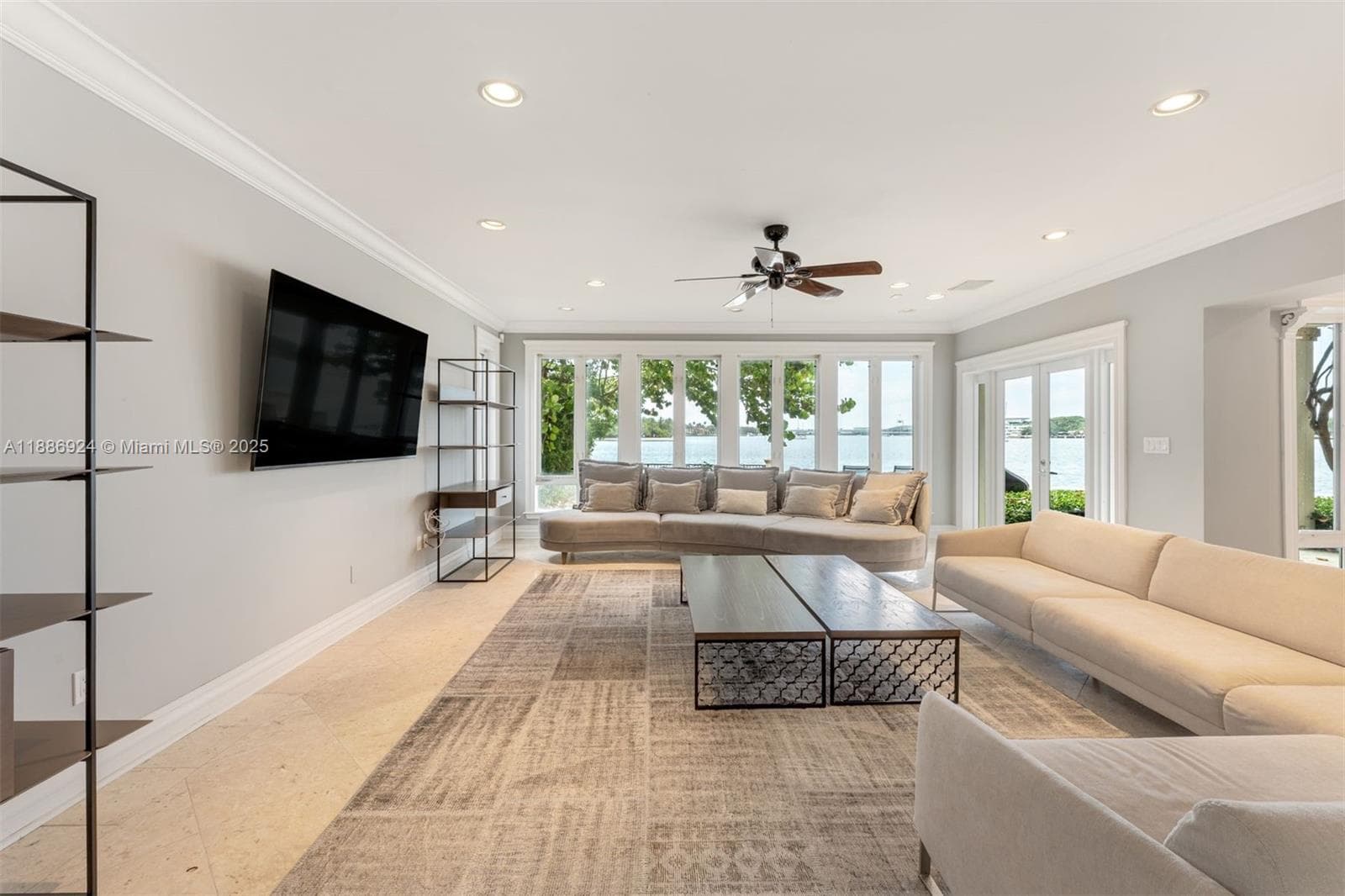 11 E Rivo Alto Dr, Miami Beach FL 33139 photo 3