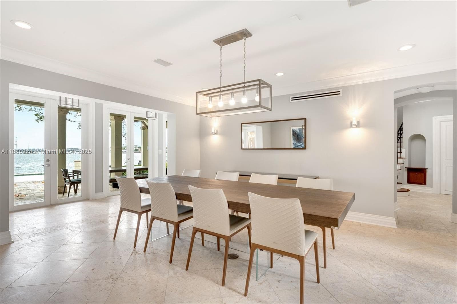 11 E Rivo Alto Dr, Miami Beach FL 33139 photo 4