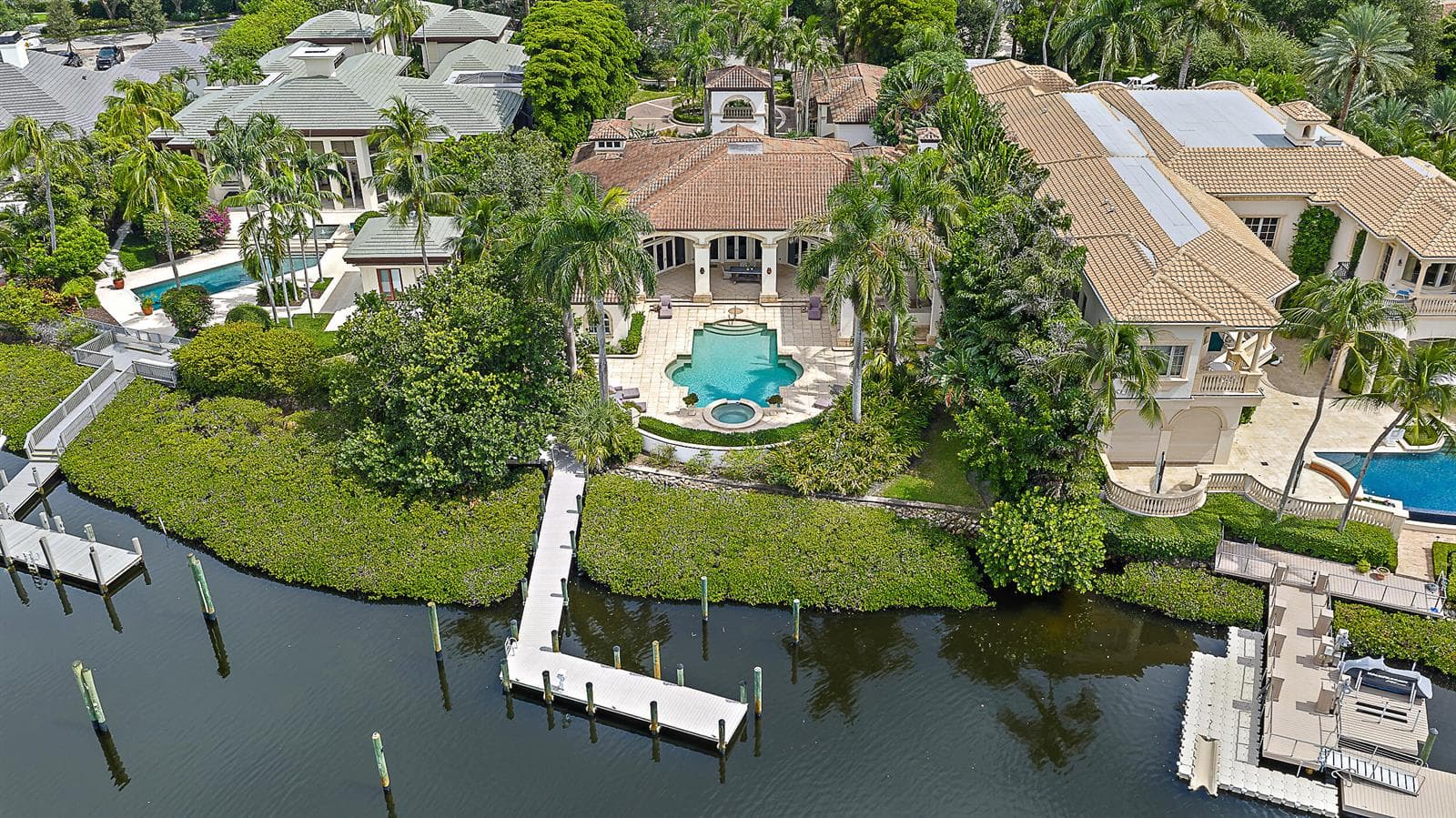 193 Spyglass Court, Jupiter FL 33477 photo 2