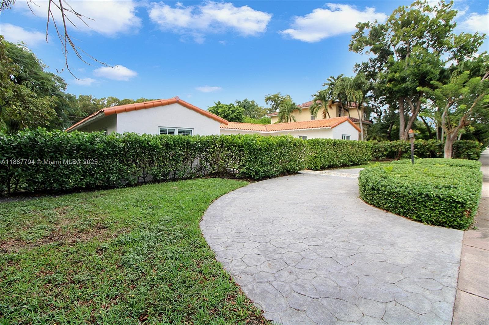 1110 Wallace St, Coral Gables FL 33134 photo 3