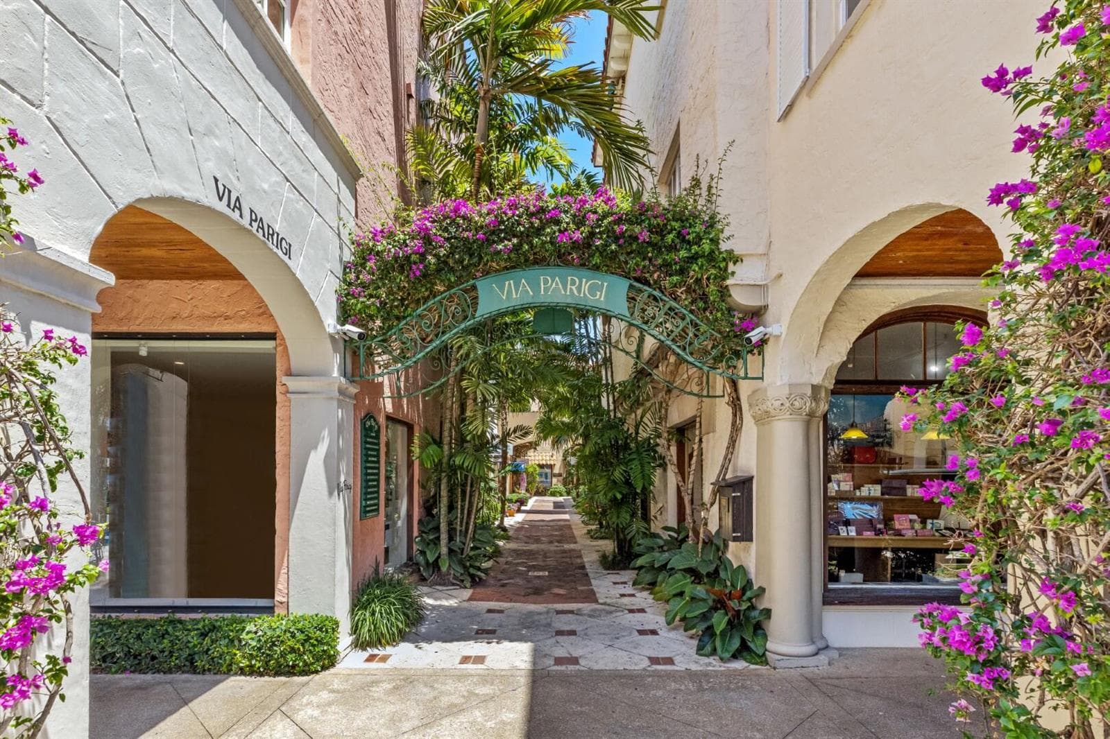 9 Via Parigi, Palm Beach FL 33480 photo 2