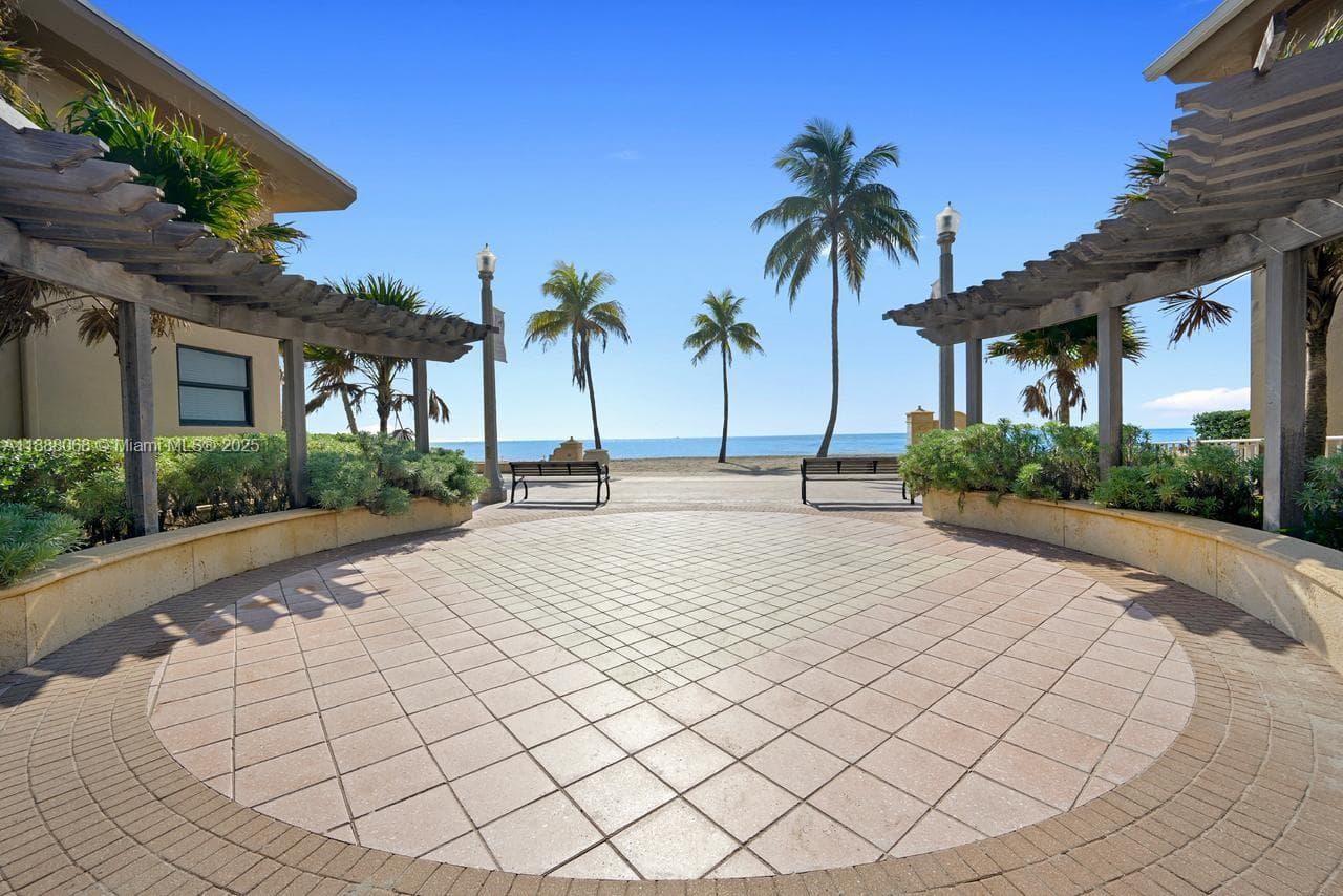 314 New Hampshire St # 23, Hollywood, FL 33019 photo 5