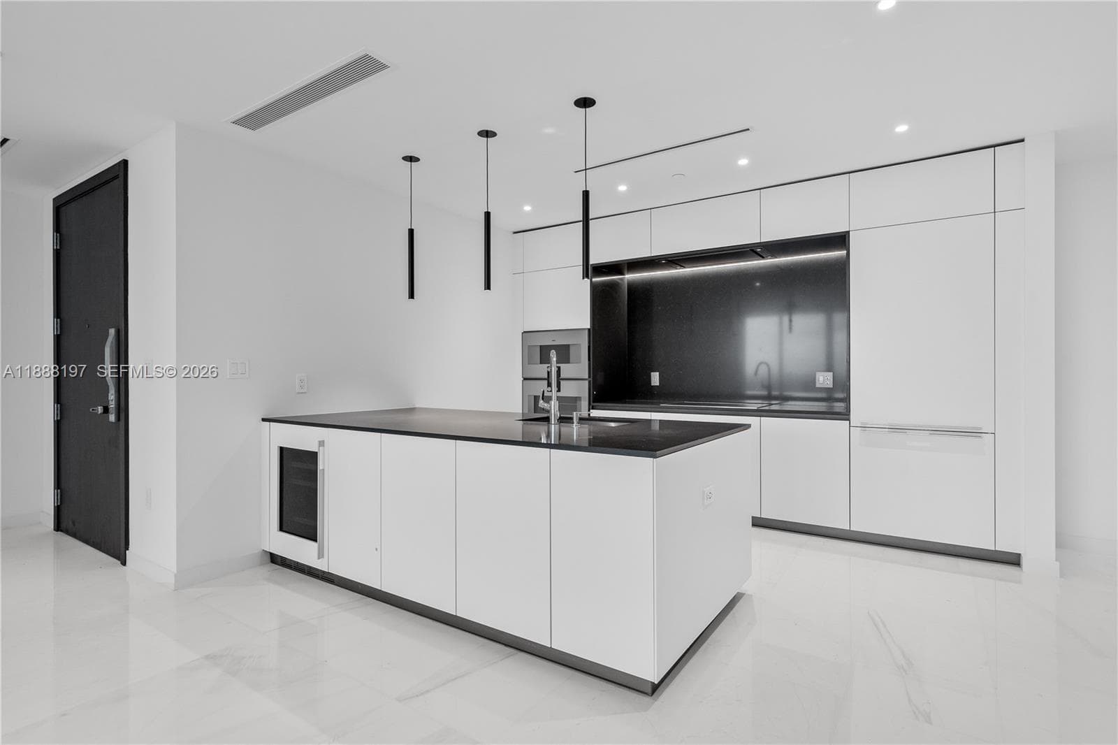 300 Biscayne Blvd Way # 1103, Miami FL 33131 photo 5