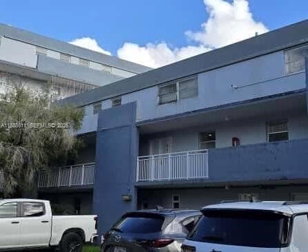 9375 Fontainebleau Blvd # L219, Miami FL 33172