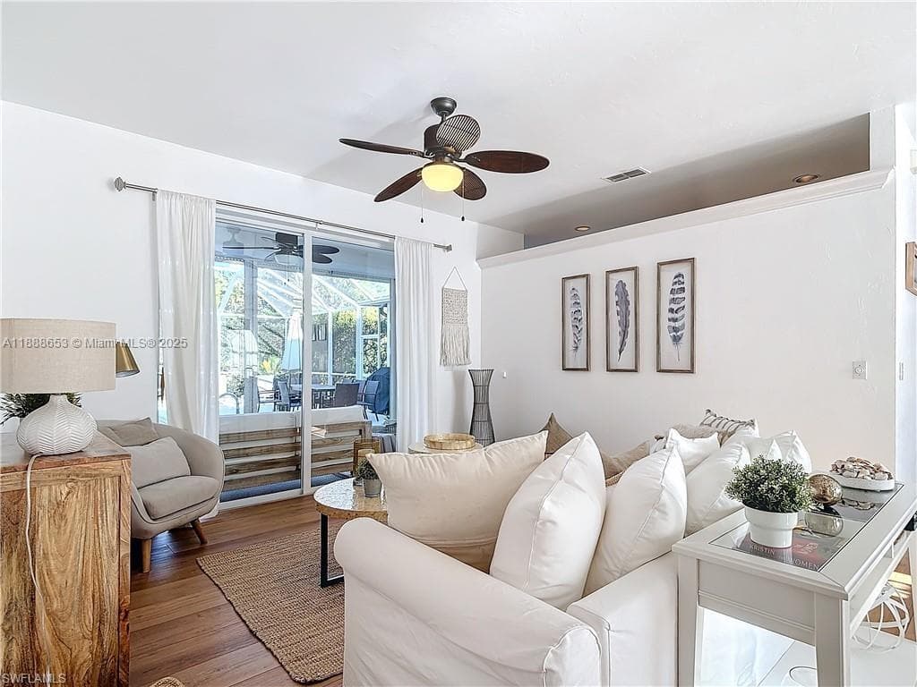 4991 Brixton Ct, Naples FL 34104 photo 4
