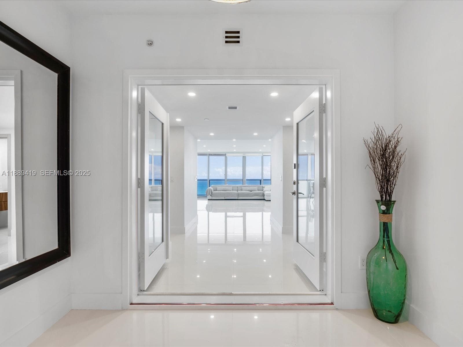 3101 S Ocean Dr # 1608, Hollywood FL 33019 photo 2