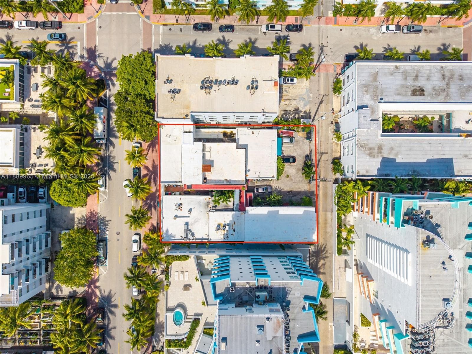 249 Collins Ave, Miami Beach FL 33139 photo 2