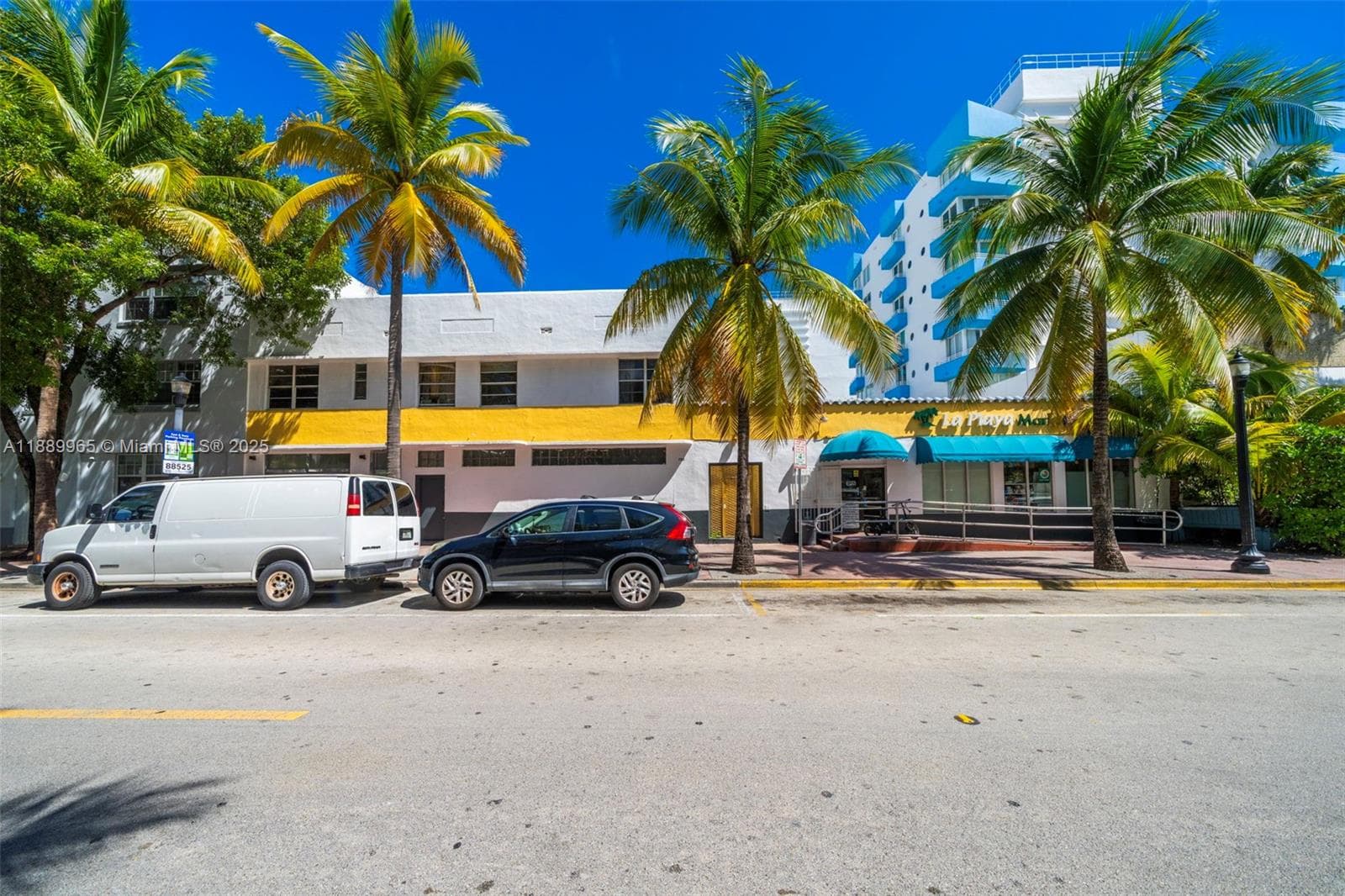249 Collins Ave, Miami Beach FL 33139 photo 4