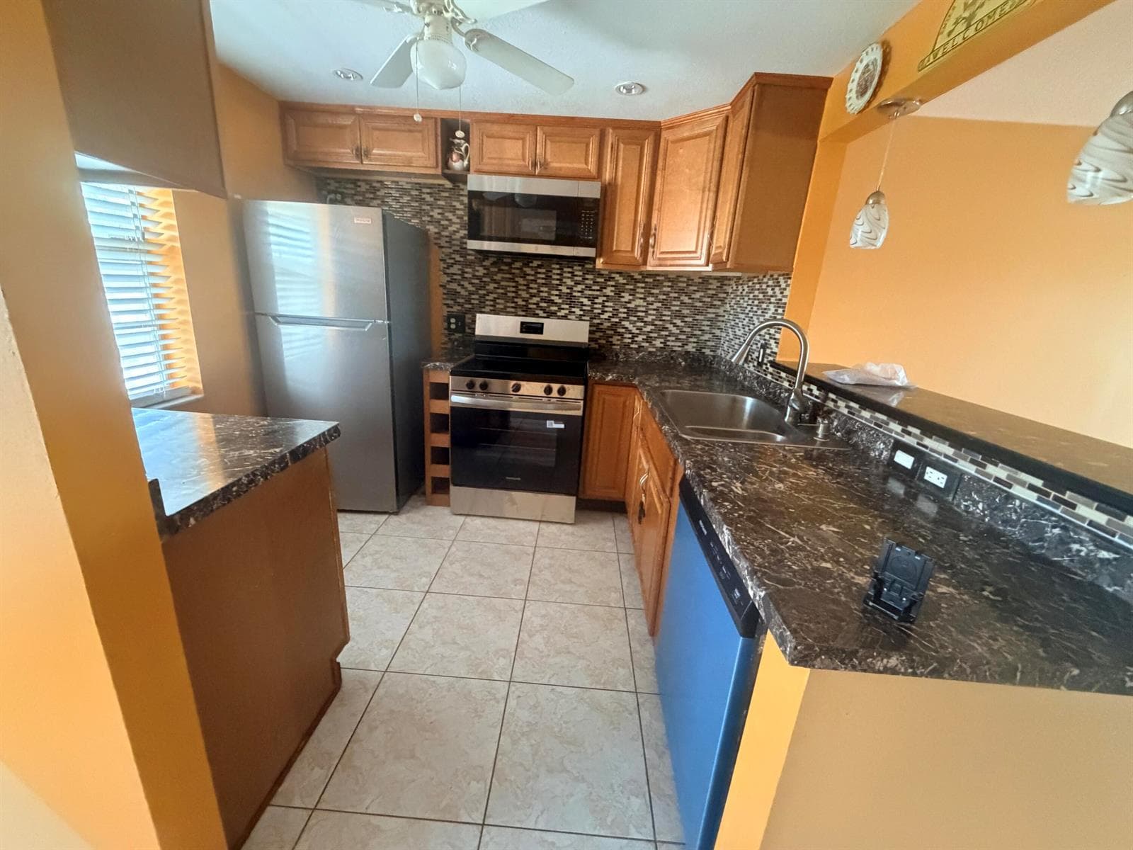 1025 Country Club Drive # 407, Margate FL 33063 photo 2