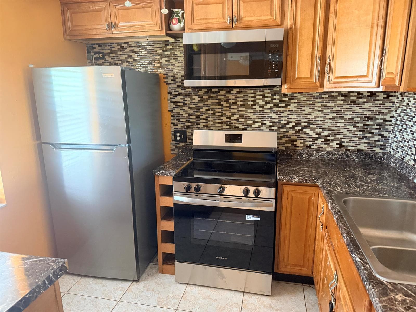 1025 Country Club Drive # 407, Margate FL 33063 photo 3