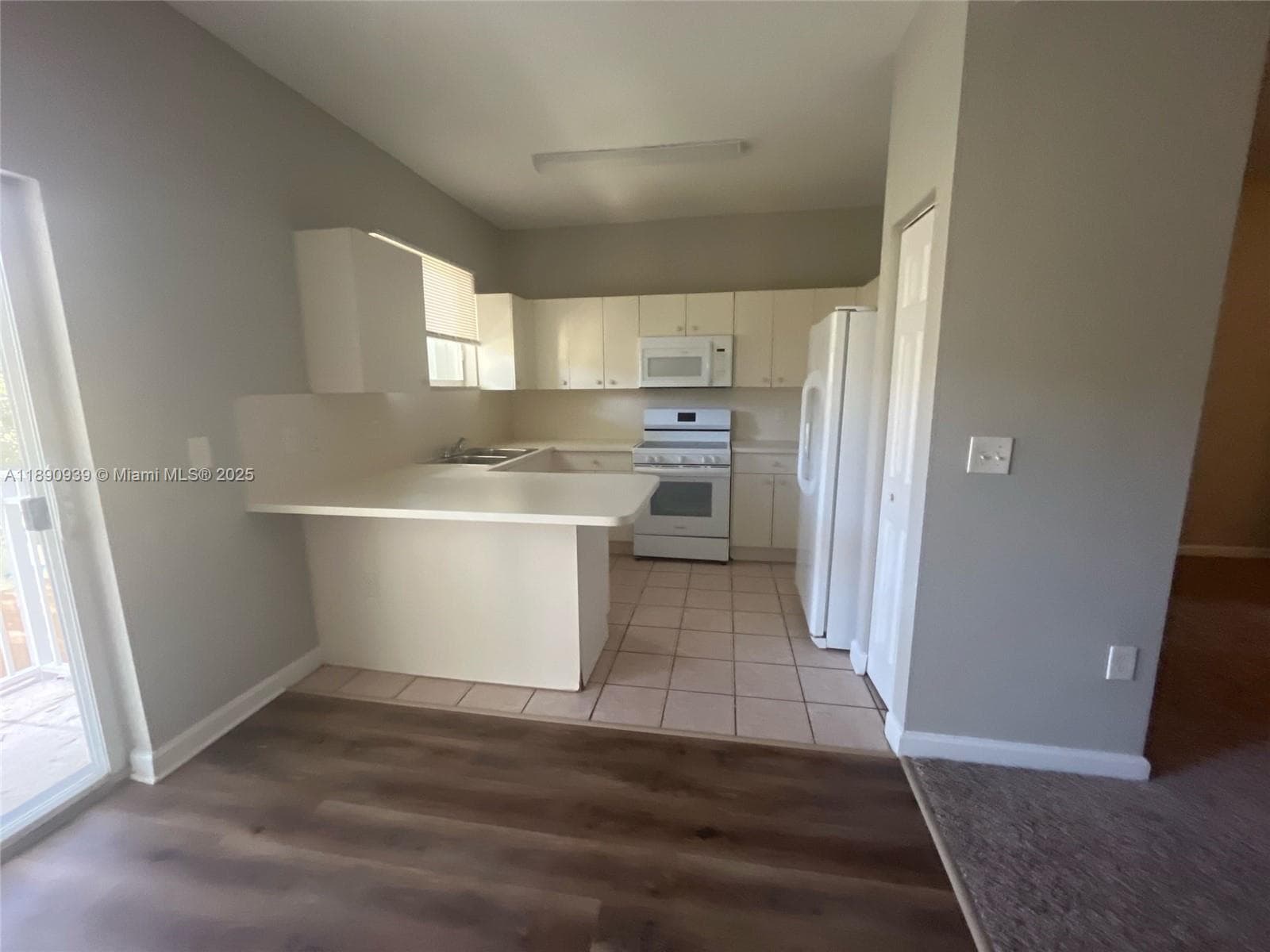 2731 NE 3rd Dr # 203, Homestead FL 33033 photo 4