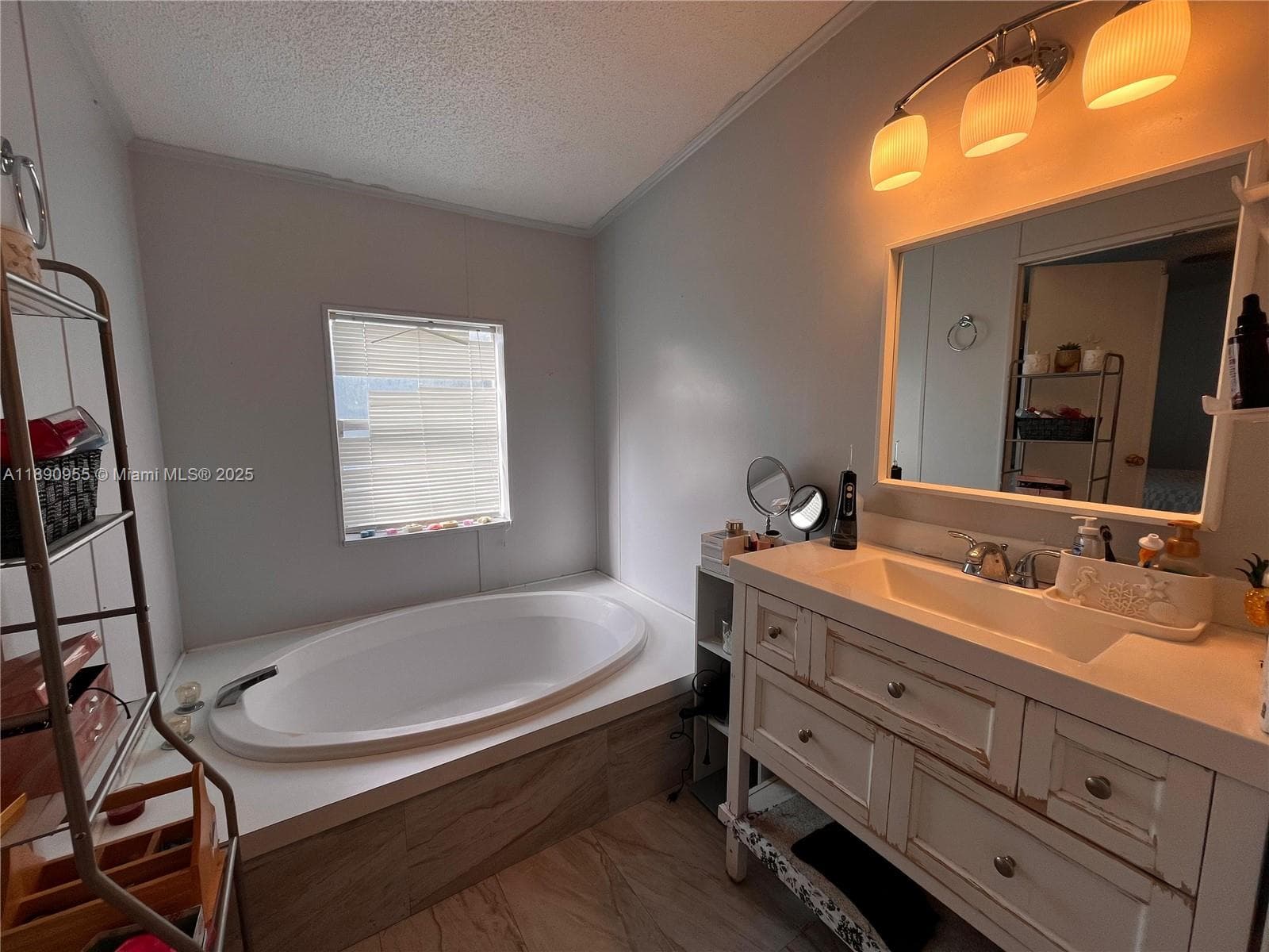 909 Sw 131 Way, Davie FL 33325 photo 4