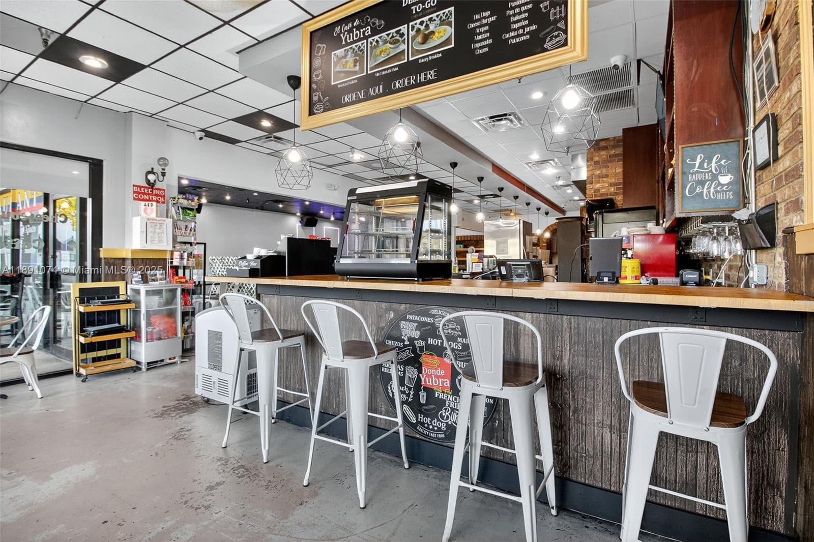 Restaurant and Bar For Sale in Coral Springs, Coral Springs FL 33071 photo 3