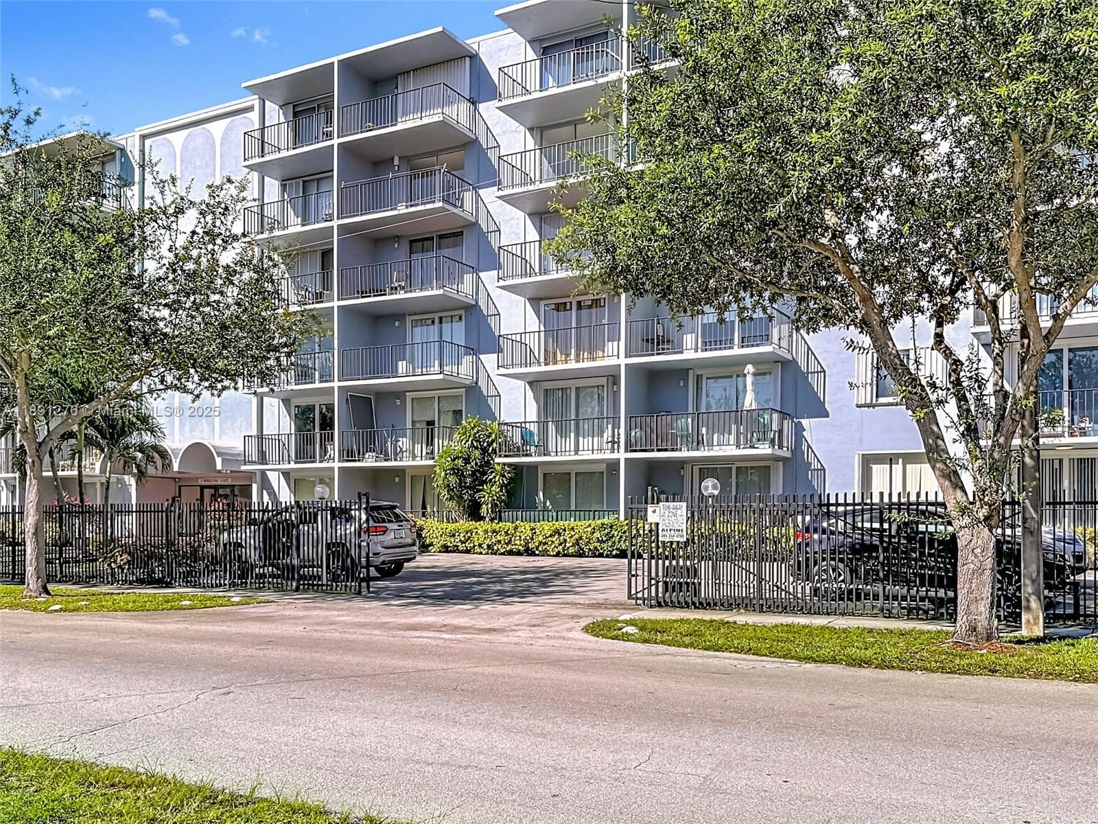12500 NE 15th Ave # 105, North Miami FL 33161 photo 2