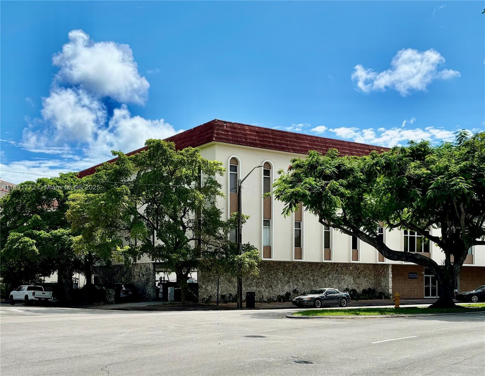 717 Ponce De Leon Blvd # 328, Coral Gables FL 33134