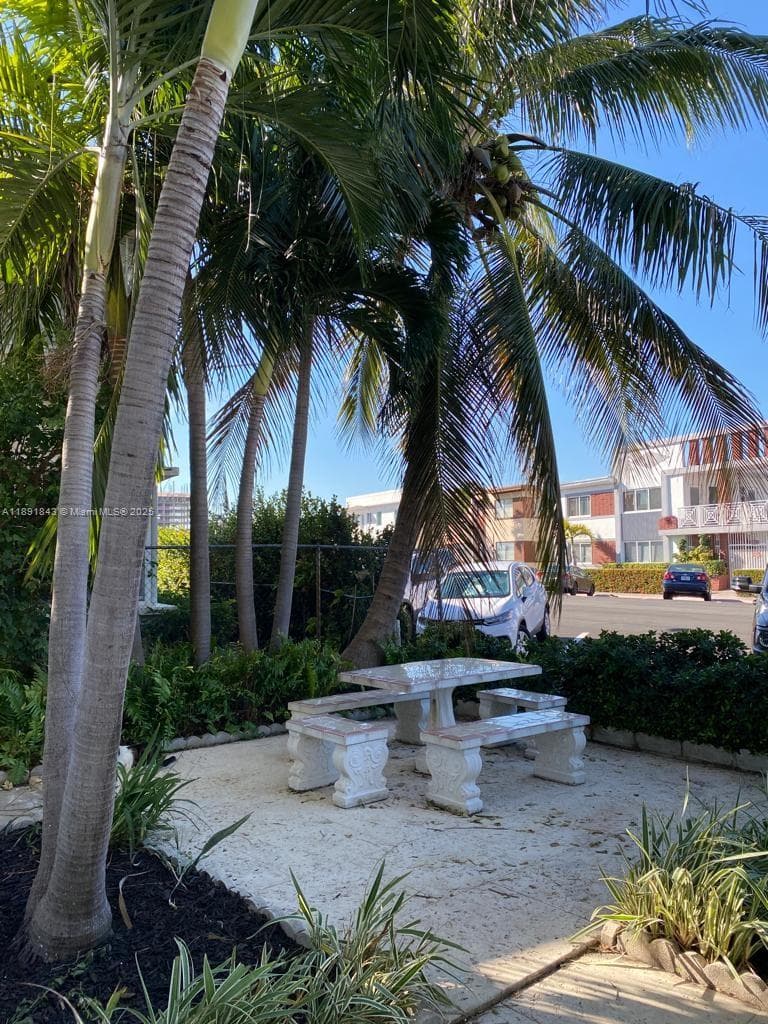 7435 Byron Ave, Miami Beach FL 33141 photo 3