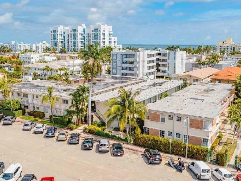 7435 Byron Ave, Miami Beach FL 33141 photo 4