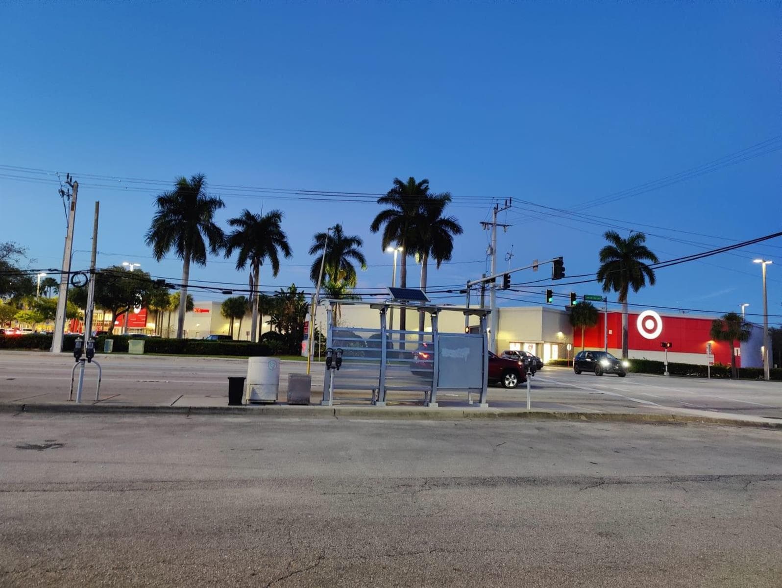 2400 E Oakland Park Boulevard, Fort Lauderdale FL 33306 photo 2