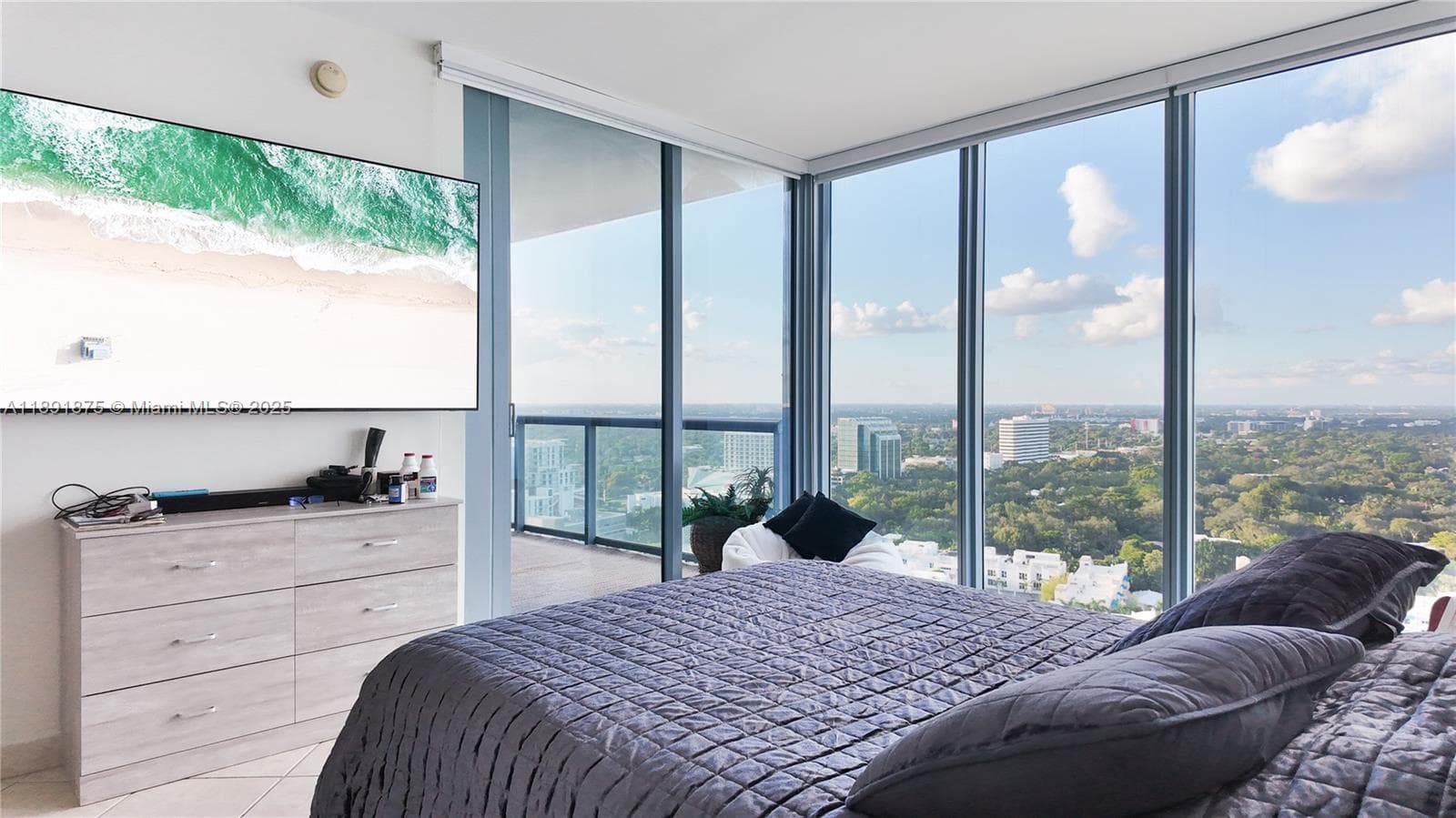 601 NE 36th St # 2206, Miami FL 33137 photo 5