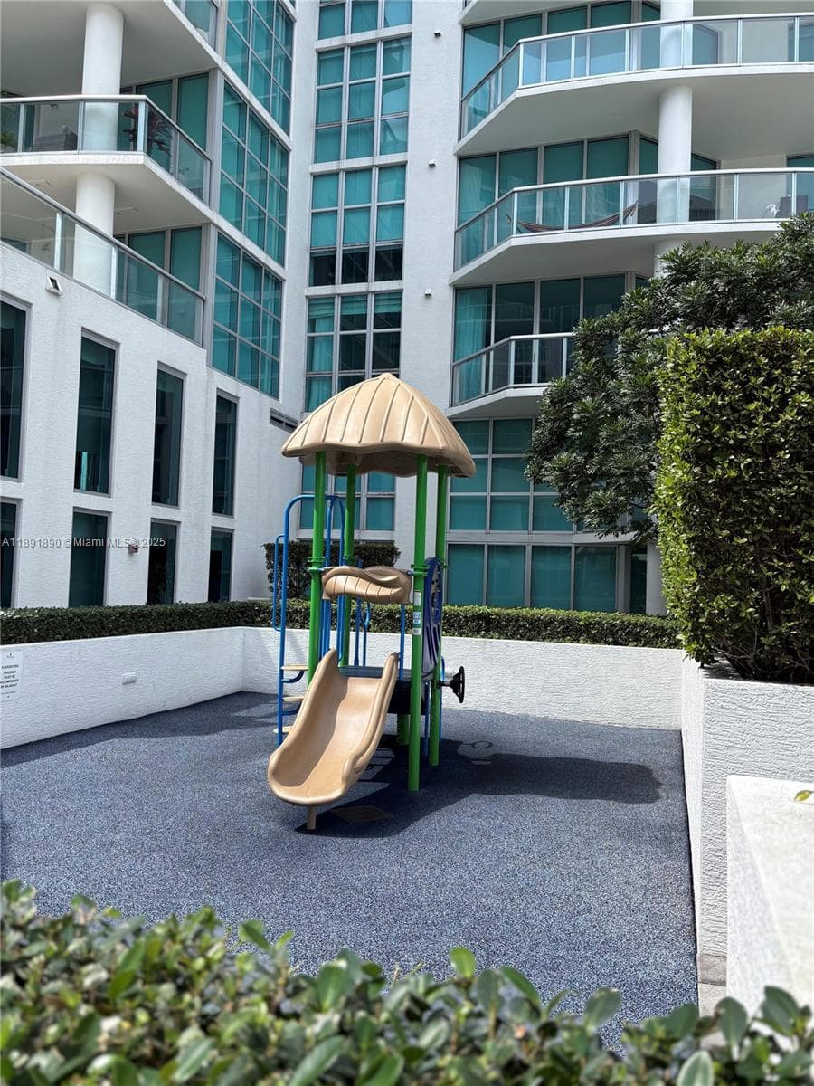 3131 NE 188th St # 809, Aventura FL 33180 photo 2