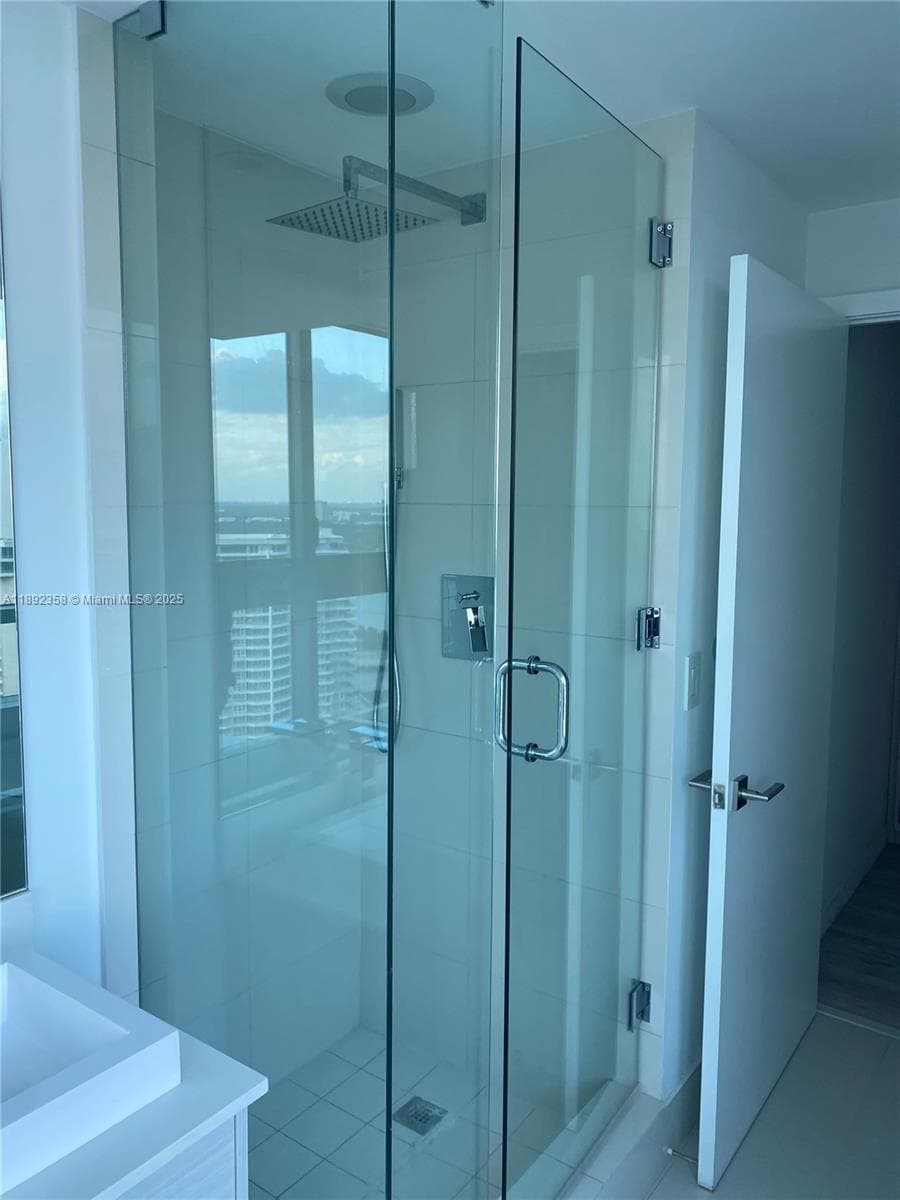 650 NE 32nd St # 3108, Miami FL 33137 photo 5