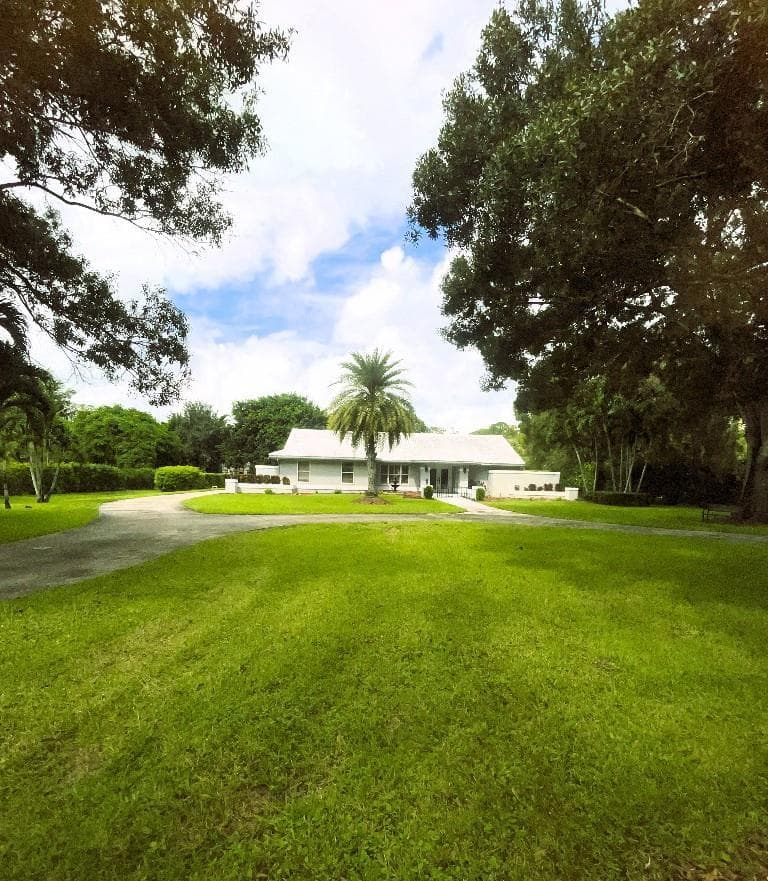 14183 Greentree Trail, Wellington FL 33414 photo 2