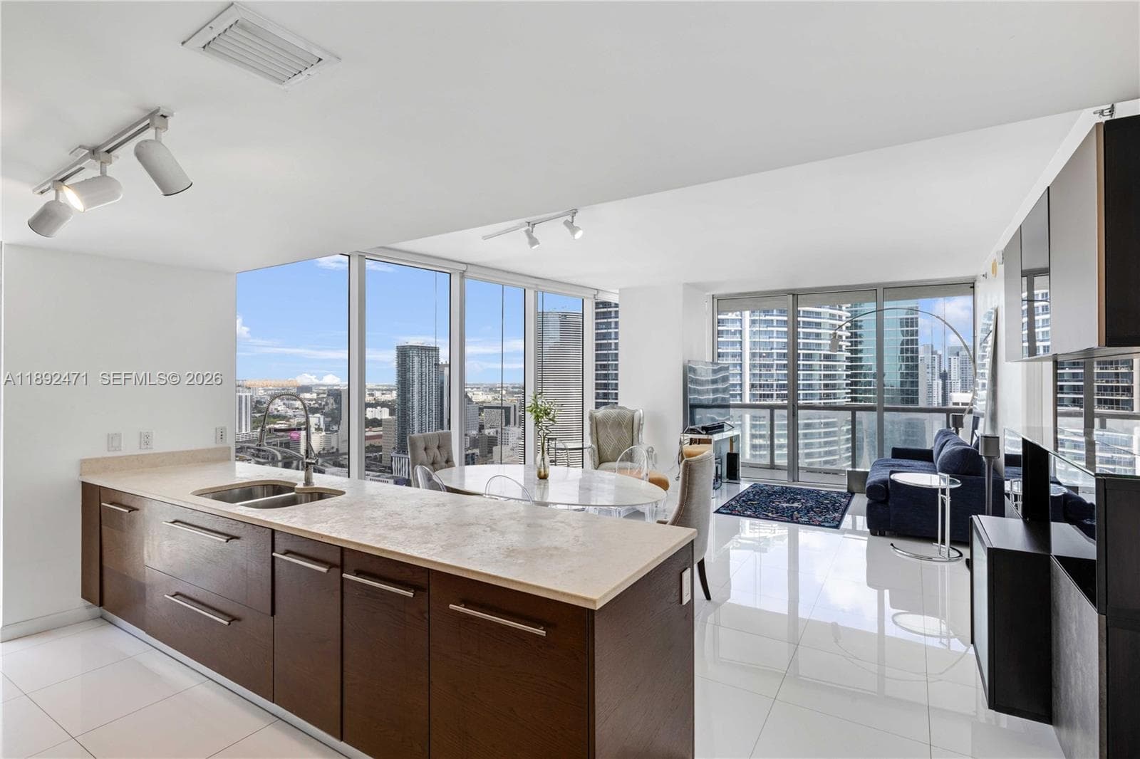 475 Brickell Ave # 4015, Miami FL 33131 photo 3
