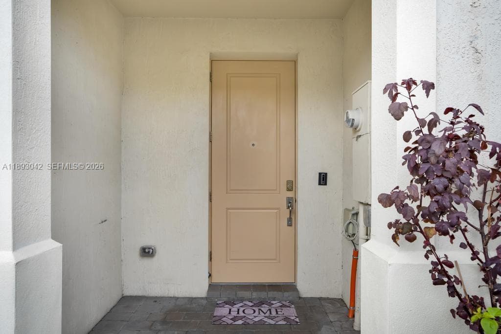 1422 Silk Oak Dr, Hollywood FL 33021 photo 3