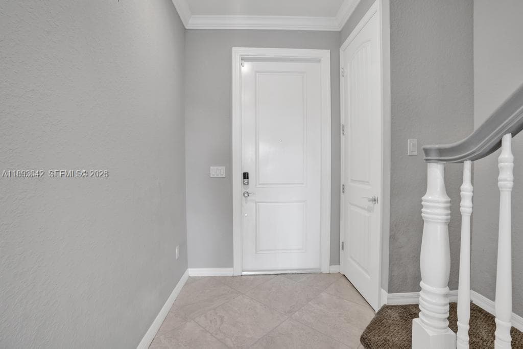 1422 Silk Oak Dr, Hollywood FL 33021 photo 5