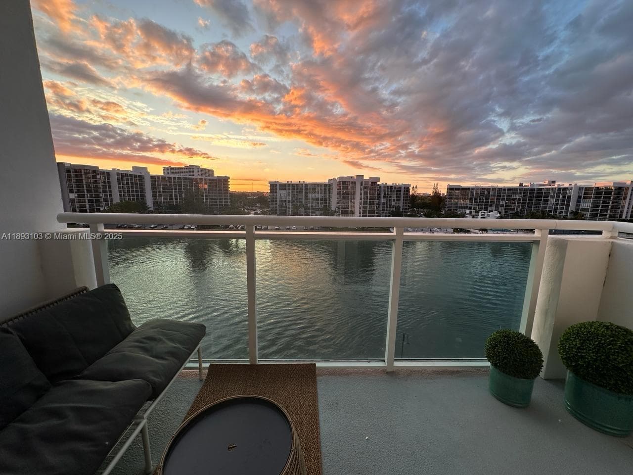 3000 S Ocean Dr # 612, Hollywood, FL 33019