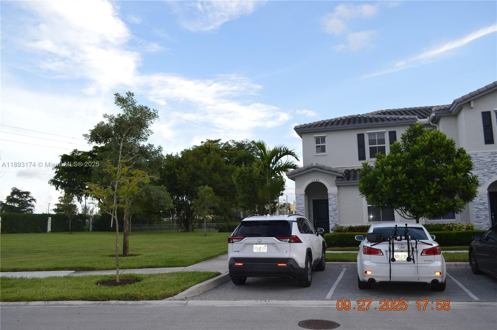 2744 SE 19th St, Homestead FL 33035 photo 3